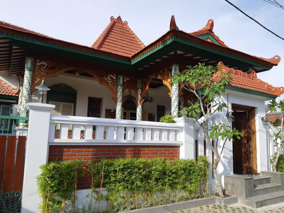 Rumah Jawa Guest House Yogyakarta Ngoại thất bức ảnh
